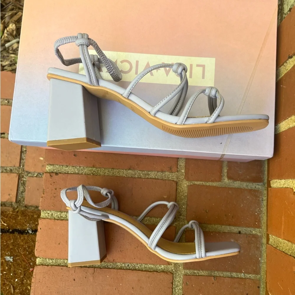 🆕 Lisa and Vicky Lilac color Block Heel Sandals. 7.5